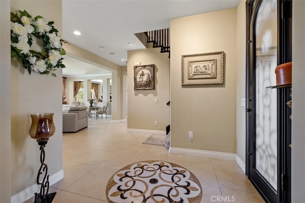 27323 Rose Mallow Lane, Canyon Country, California 91387 home-pic-6