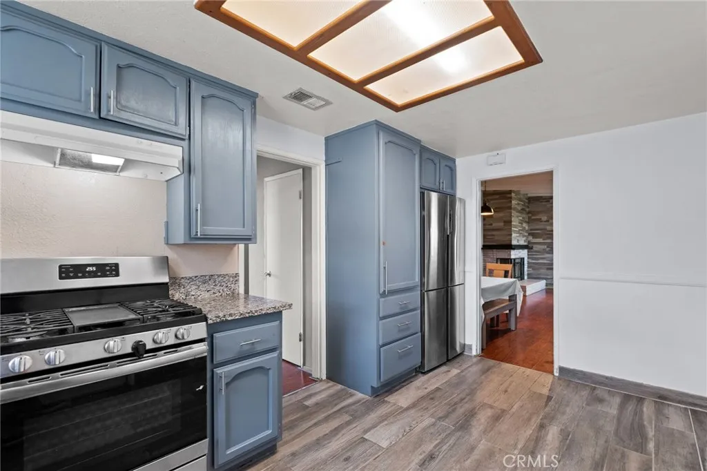 9952 Catawba, Fontana, California 92335 home-pic-14
