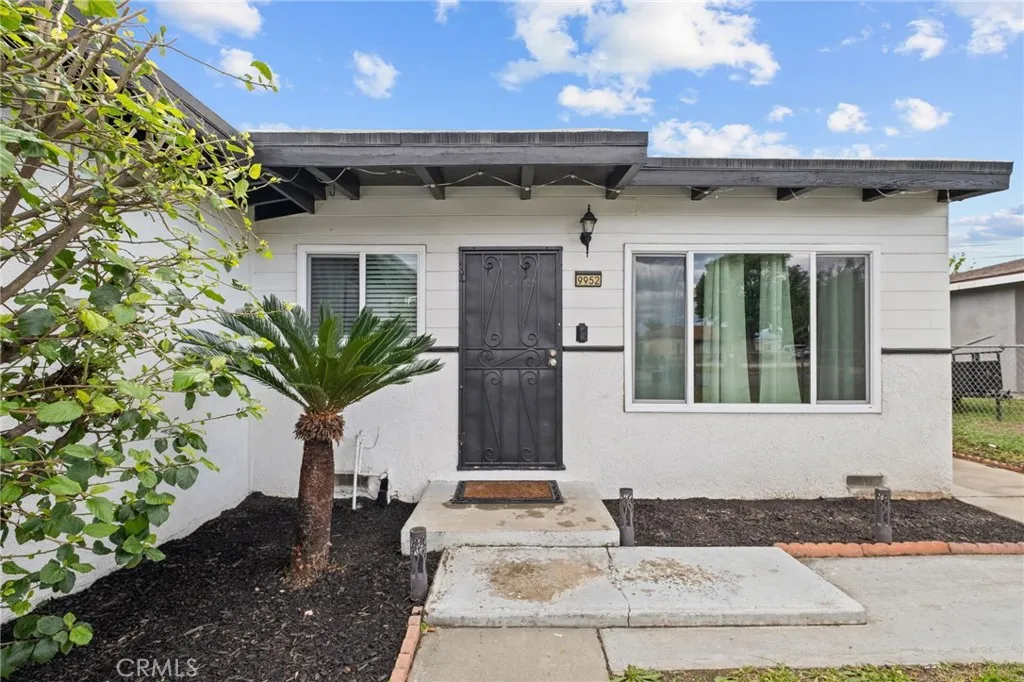 9952 Catawba, Fontana, California 92335 home-pic-4