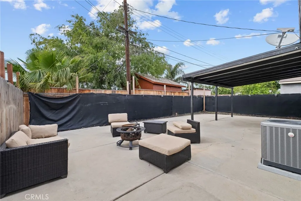 9952 Catawba, Fontana, California 92335 home-pic-25