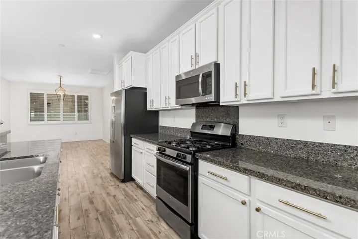 4002 Obsidian, San Bernardino, California 92407