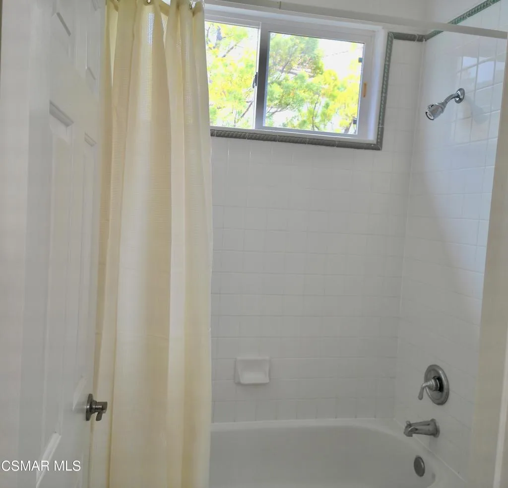 6438 Deerbrook Road, Oak Park, California 91377 home-pic-39