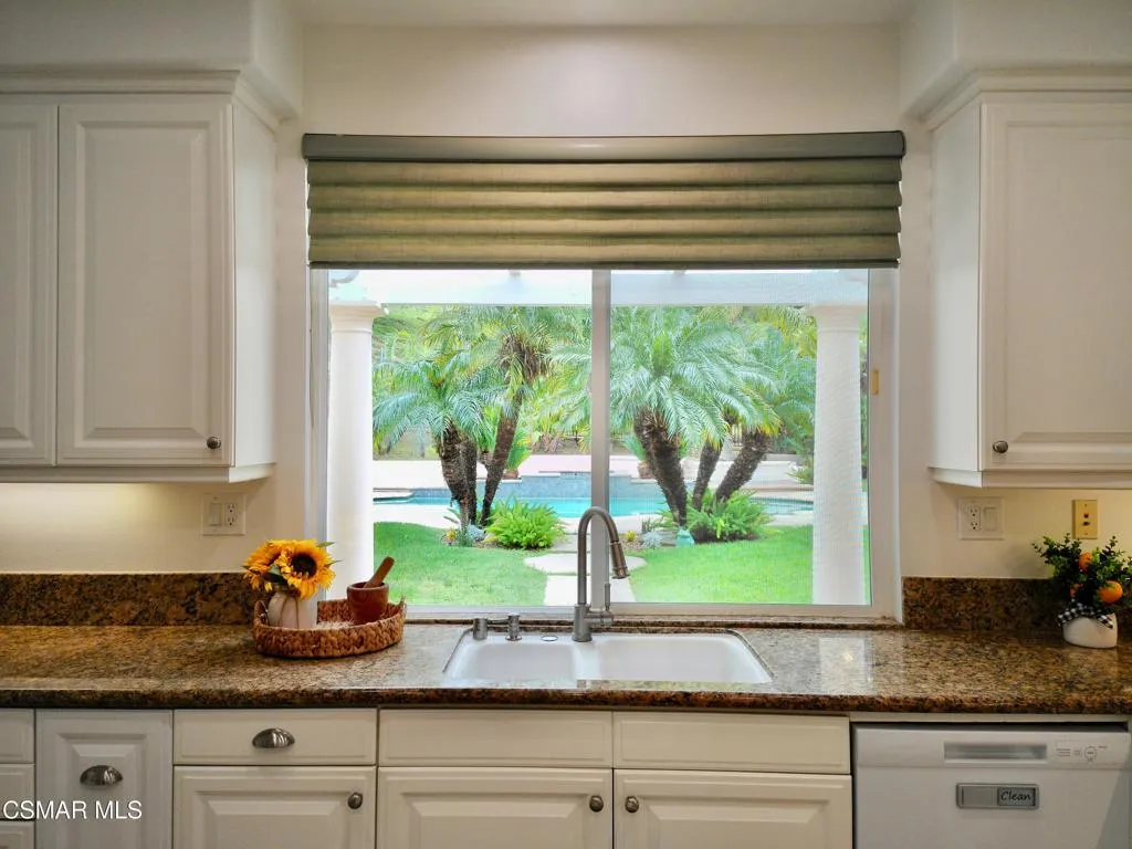 6438 Deerbrook Road, Oak Park, California 91377 home-pic-16