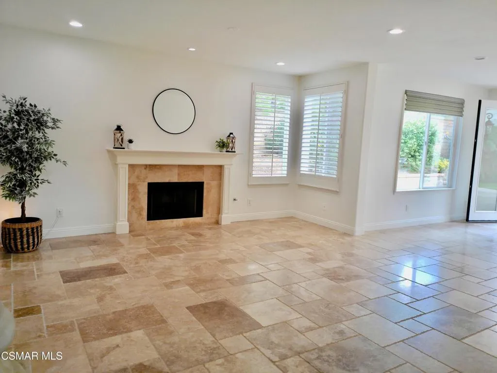6438 Deerbrook Road, Oak Park, California 91377 home-pic-13