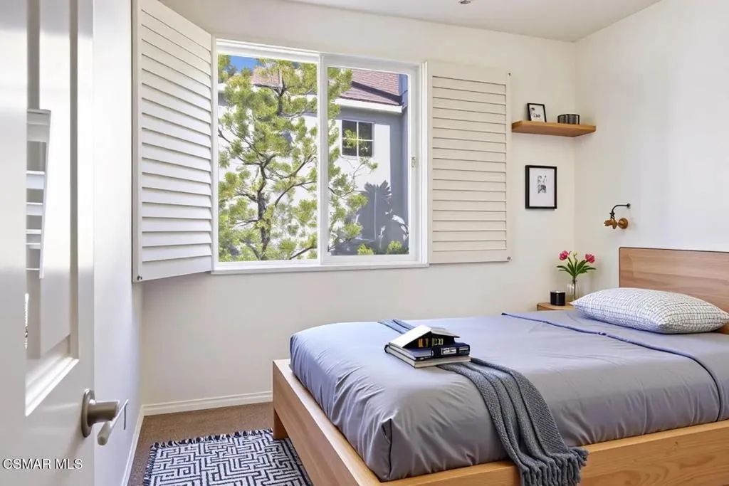 6438 Deerbrook Road, Oak Park, California 91377 home-pic-40