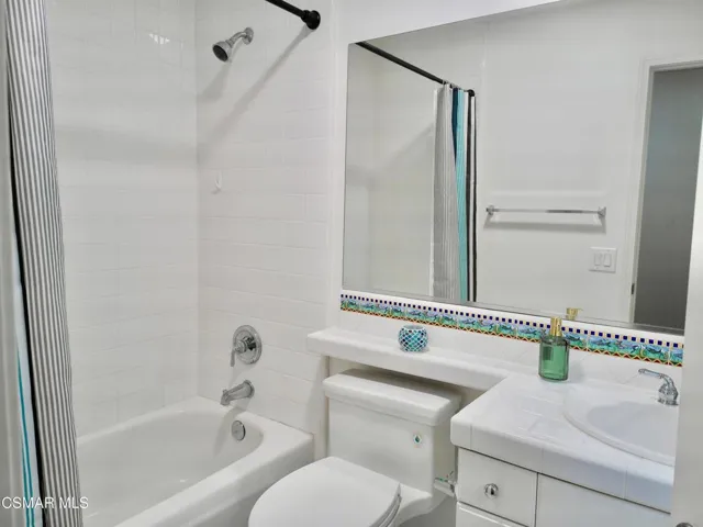En Suite Downstairs Bath