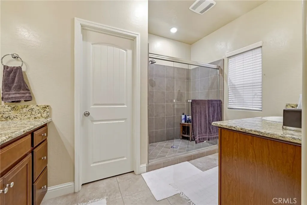 713 Ironstone Drive, Merced, California 95348 home-pic-18