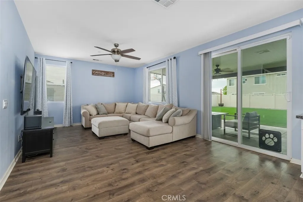 31103 Pepperbush Circle, Winchester, California 92596 home-pic-10