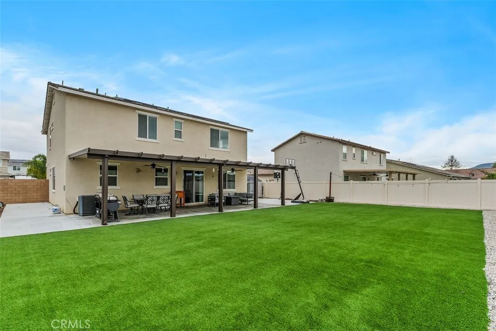 31103 Pepperbush Circle, Winchester, California 92596 home-pic-5