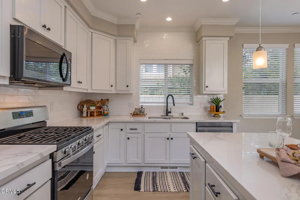 125 N Alvarado Street, Ojai, California 93023 home-pic-11