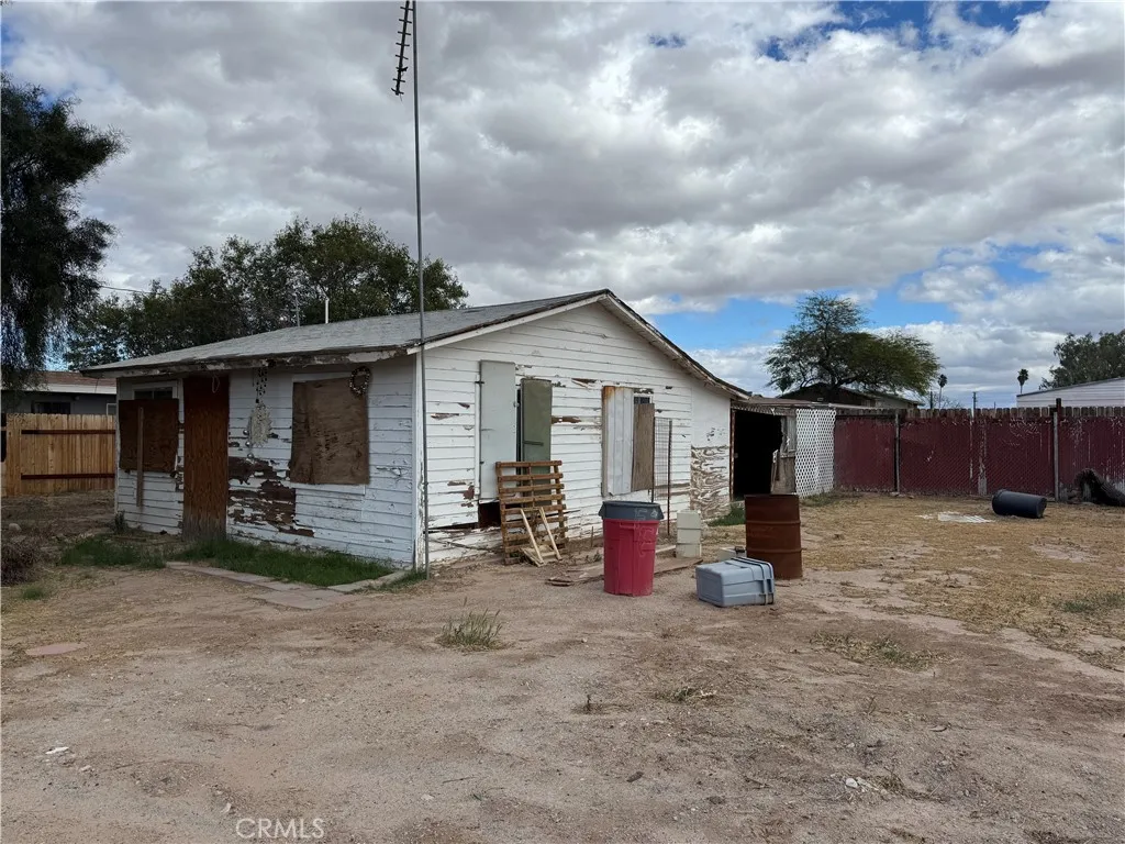 168 N Acacia Street, Blythe, California 92225 home-pic-1