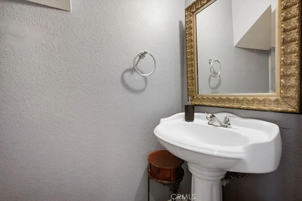 1216 Lilac Ridge Drive, Perris, California 92571 home-pic-35