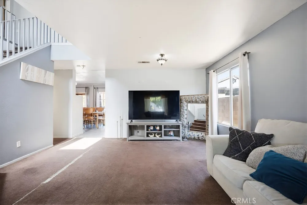1216 Lilac Ridge Drive, Perris, California 92571 home-pic-9