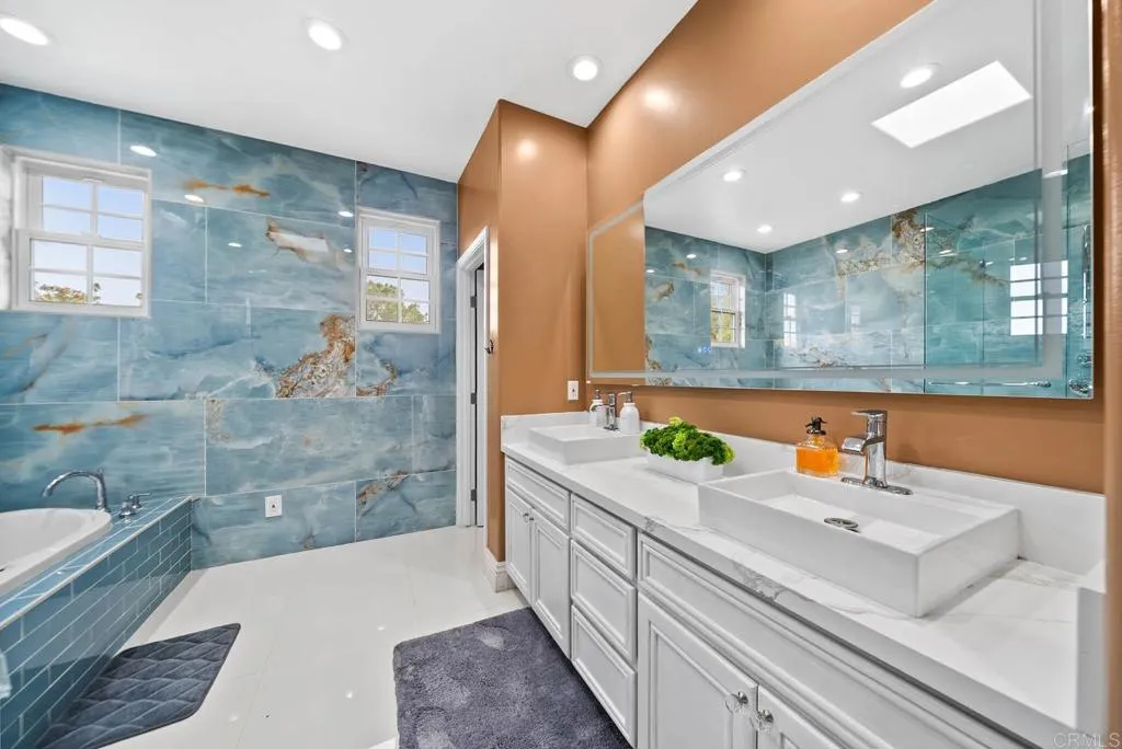 10820 Dutton Drive, La Mesa, California 91941 home-pic-24