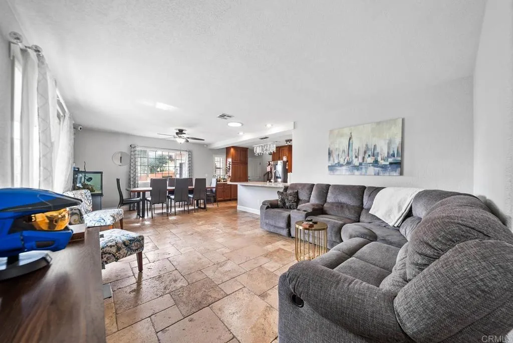 10820 Dutton Drive, La Mesa, California 91941 home-pic-6