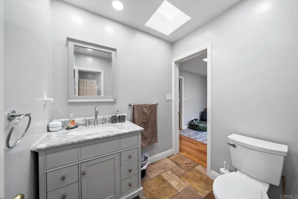 10820 Dutton Drive, La Mesa, California 91941 home-pic-23
