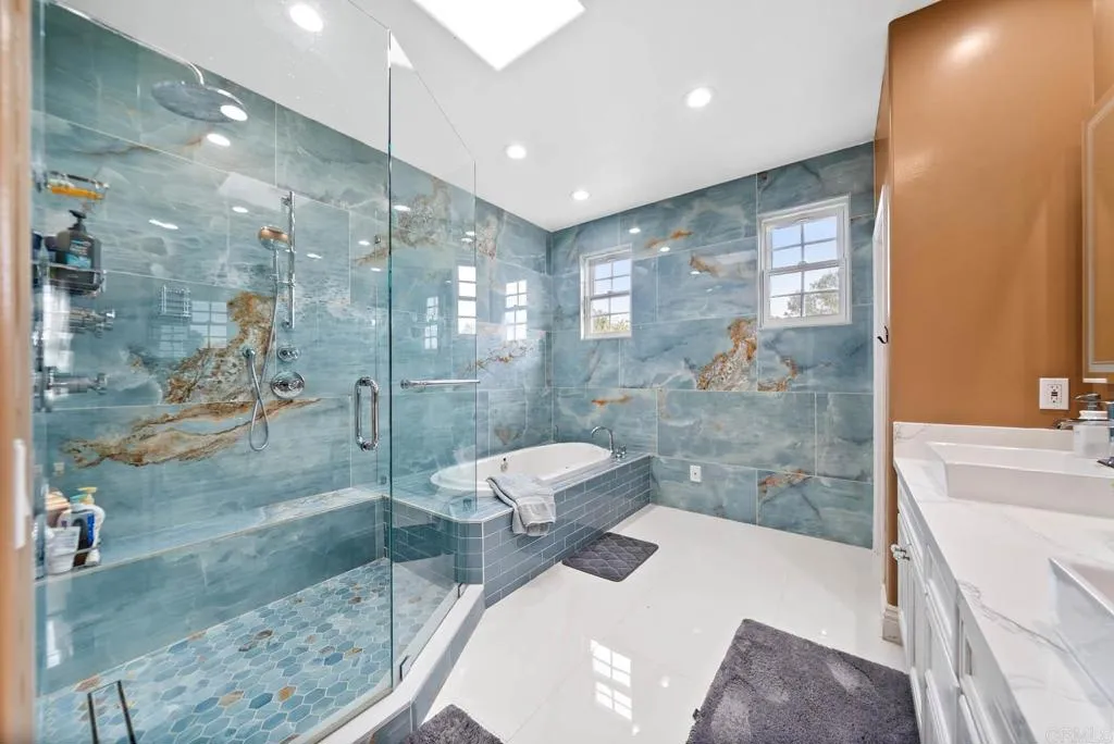 10820 Dutton Drive, La Mesa, California 91941 home-pic-25