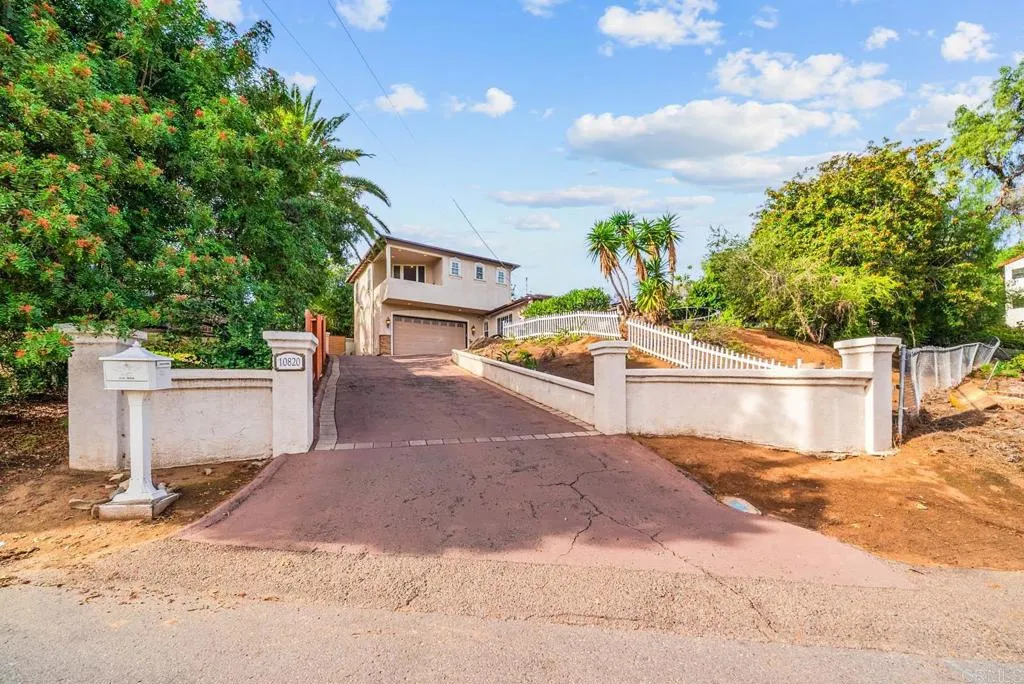 10820 Dutton Drive, La Mesa, California 91941 home-pic-32