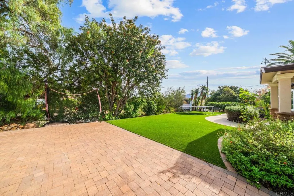 10820 Dutton Drive, La Mesa, California 91941 home-pic-34