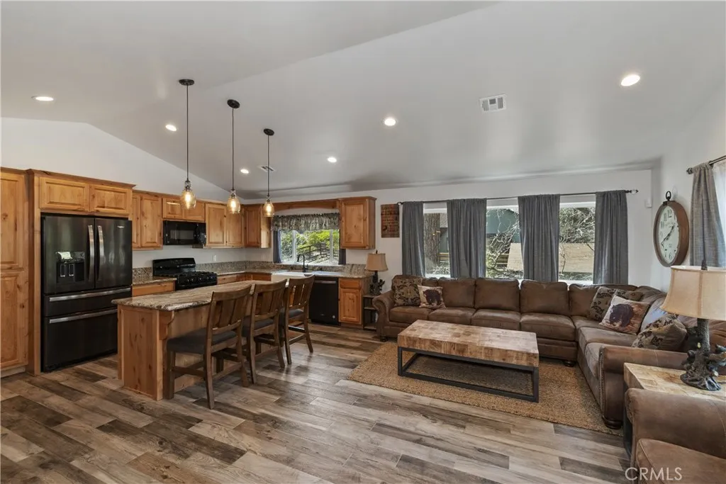 42527 Willow, Big Bear Lake, California 92315 home-pic-14