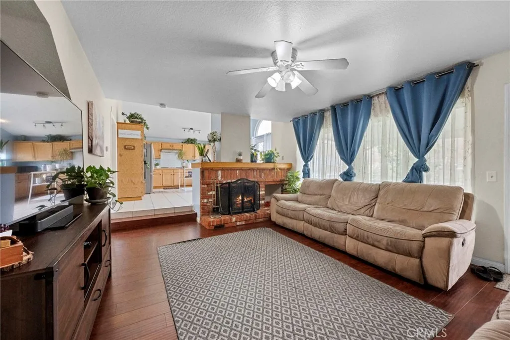3684 Veronica Court, Rialto, California 92377 home-pic-45