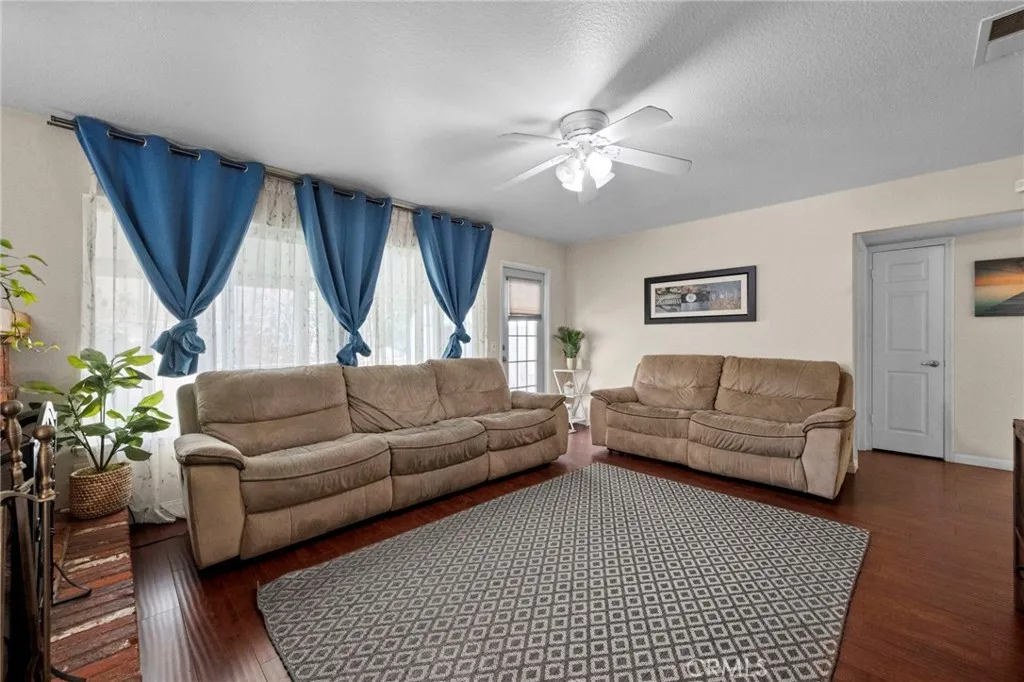 3684 Veronica Court, Rialto, California 92377 home-pic-43