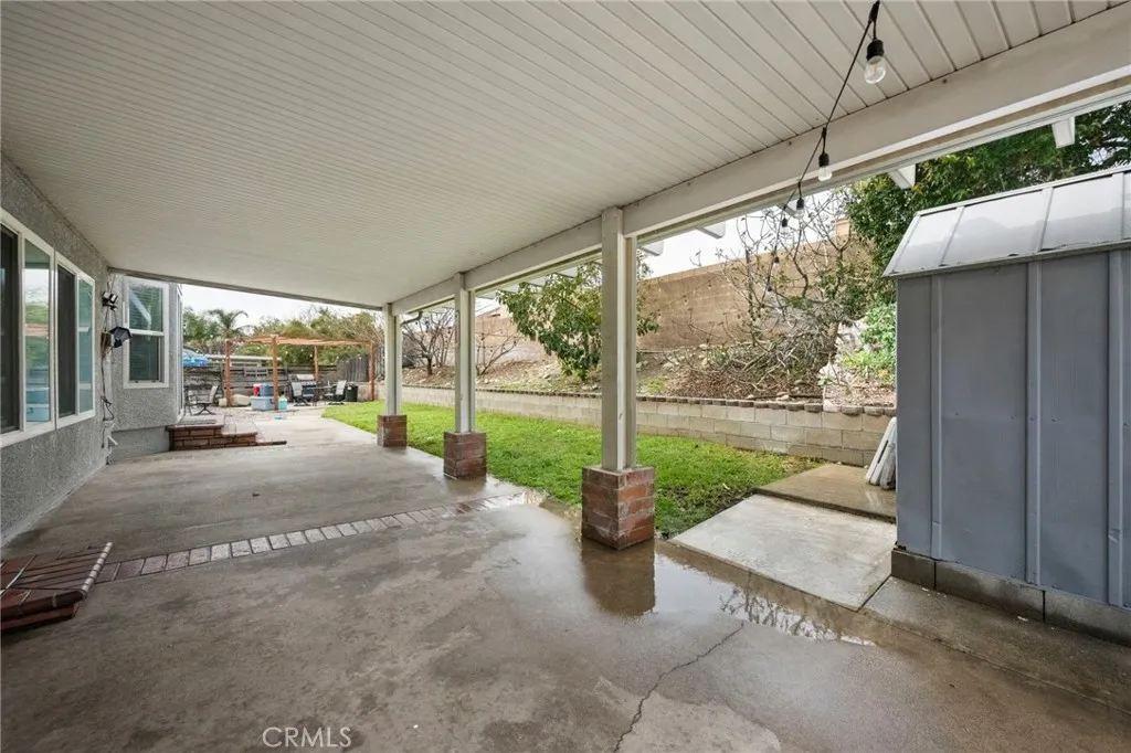 3684 Veronica Court, Rialto, California 92377 home-pic-55