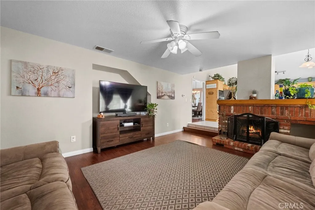 3684 Veronica Court, Rialto, California 92377 home-pic-46