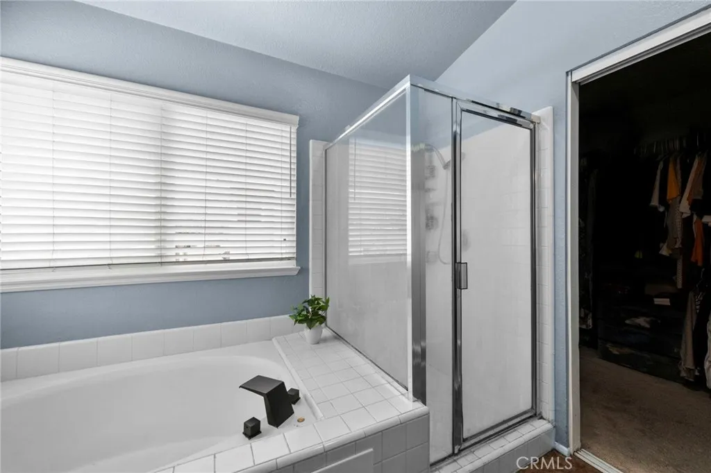 3684 Veronica Court, Rialto, California 92377 home-pic-23