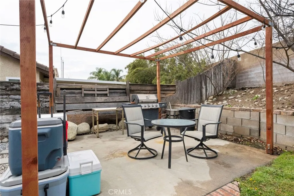 3684 Veronica Court, Rialto, California 92377 home-pic-64