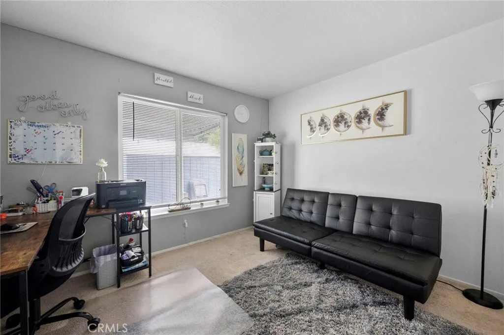 3684 Veronica Court, Rialto, California 92377 home-pic-47