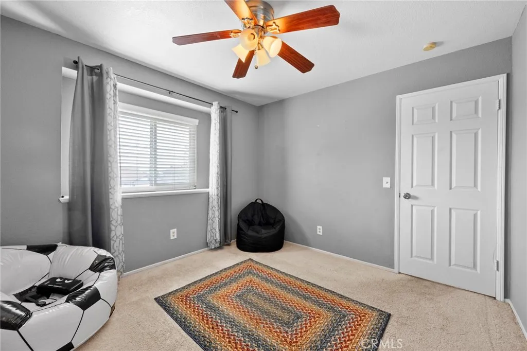 3684 Veronica Court, Rialto, California 92377 home-pic-15