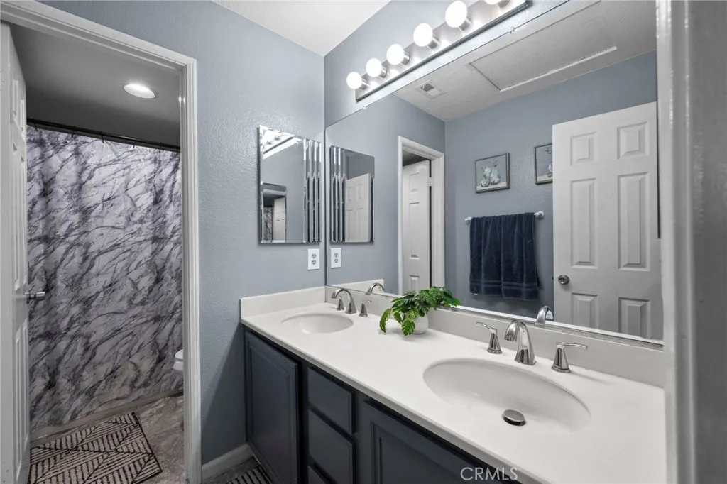 3684 Veronica Court, Rialto, California 92377 home-pic-12