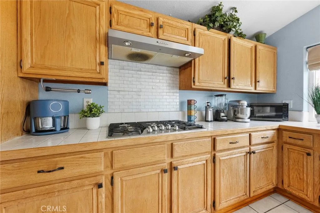 3684 Veronica Court, Rialto, California 92377 home-pic-38