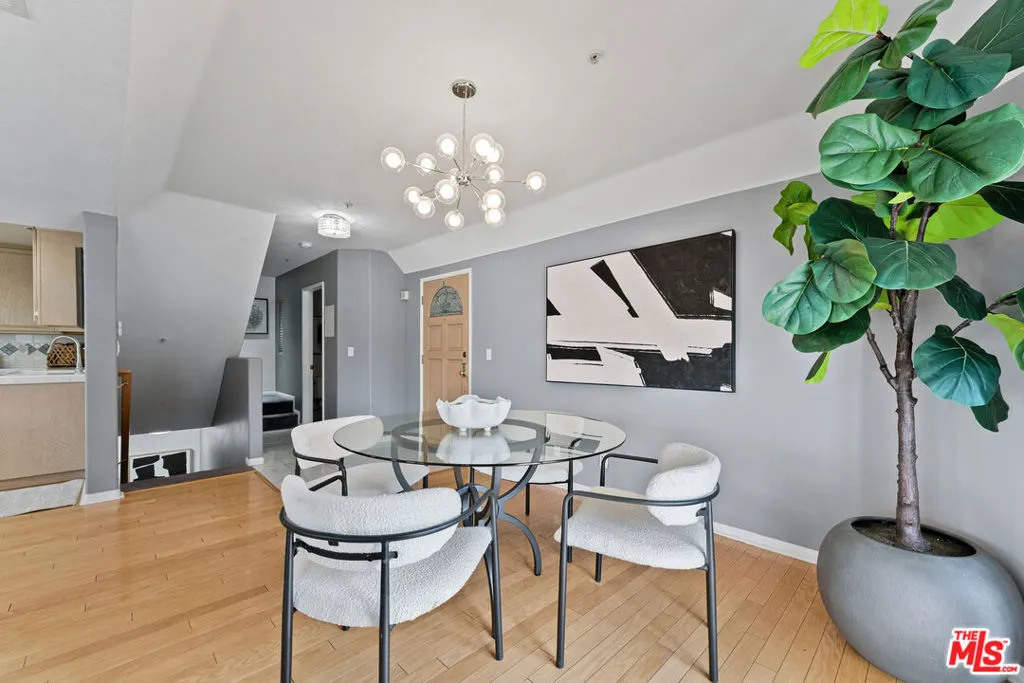 265 W California Boulevard 1, Pasadena, California 91105 home-pic-6