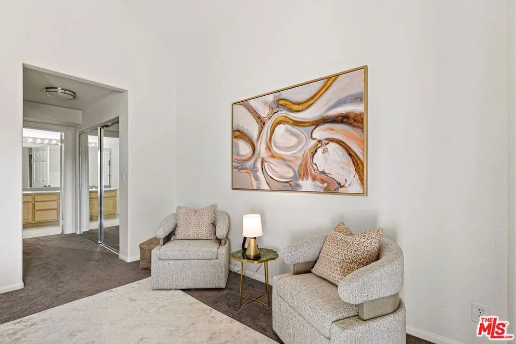 265 W California Boulevard 1, Pasadena, California 91105 home-pic-18