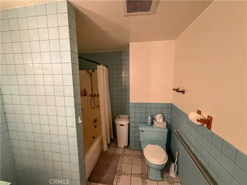 200 E Charlotte, Anaheim, California 92805 home-pic-37