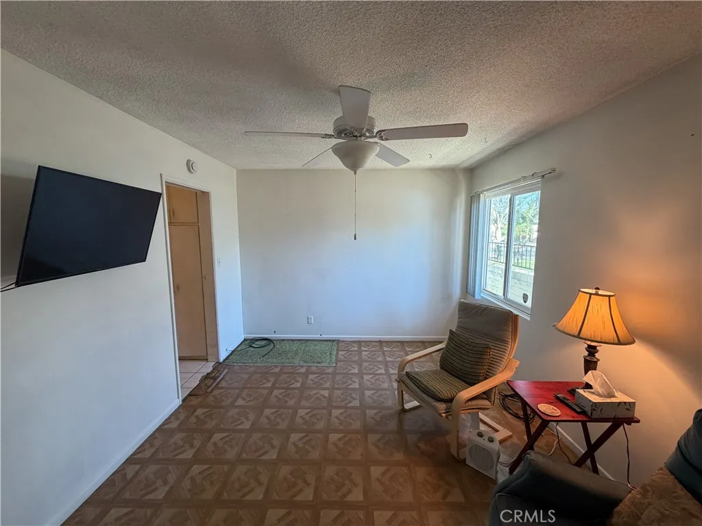 200 E Charlotte, Anaheim, California 92805 home-pic-33