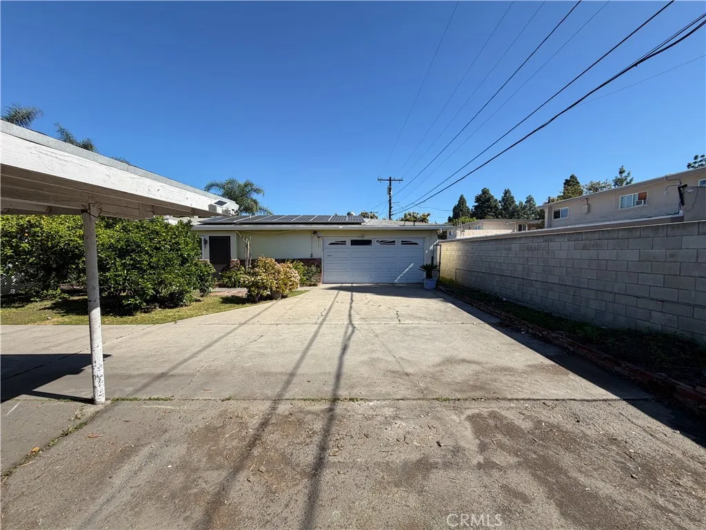 200 E Charlotte, Anaheim, California 92805 home-pic-9