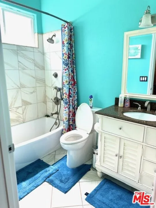 4th Bathroom