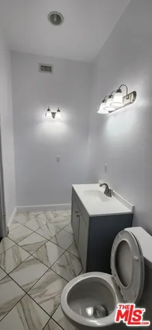 2nd bathroom