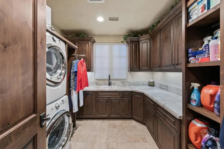 Oversized Laundry Room