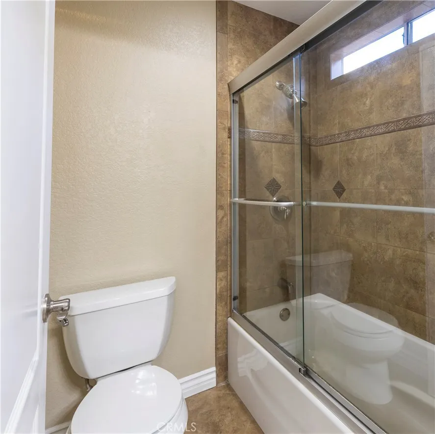 7740 Jack Rabbit, Highland, California 92346 home-pic-35