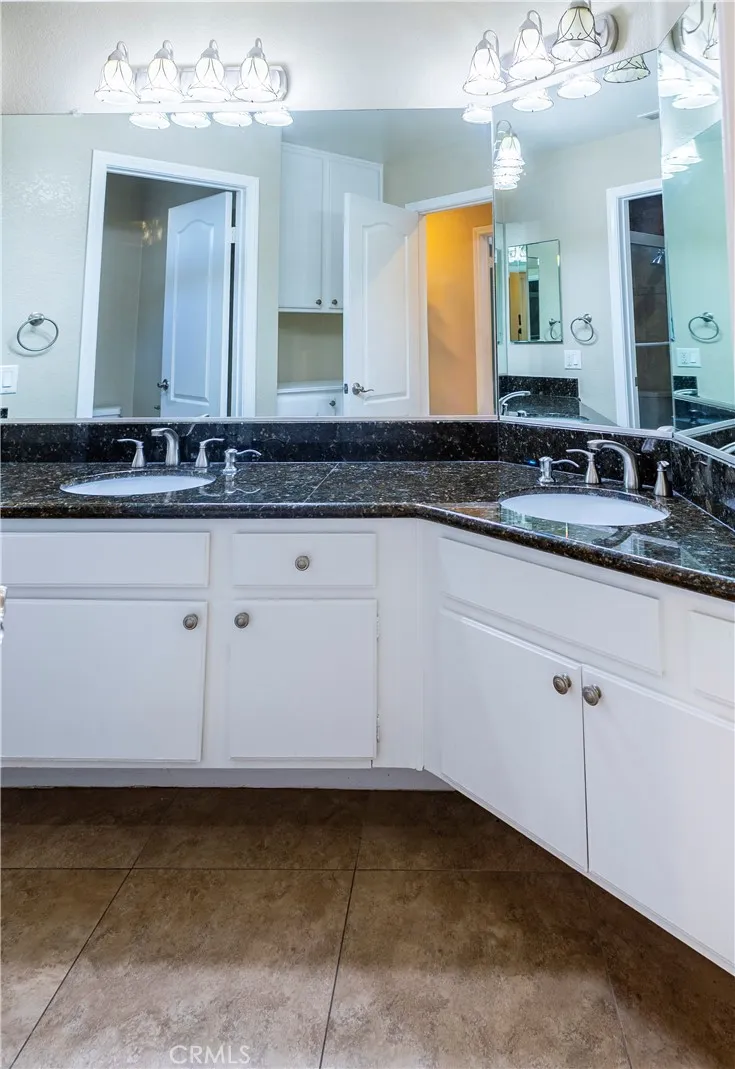 7740 Jack Rabbit, Highland, California 92346 home-pic-34