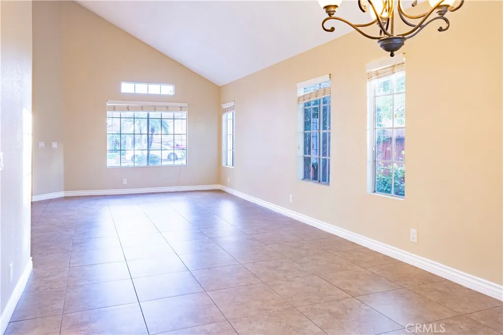 7740 Jack Rabbit, Highland, California 92346 home-pic-21