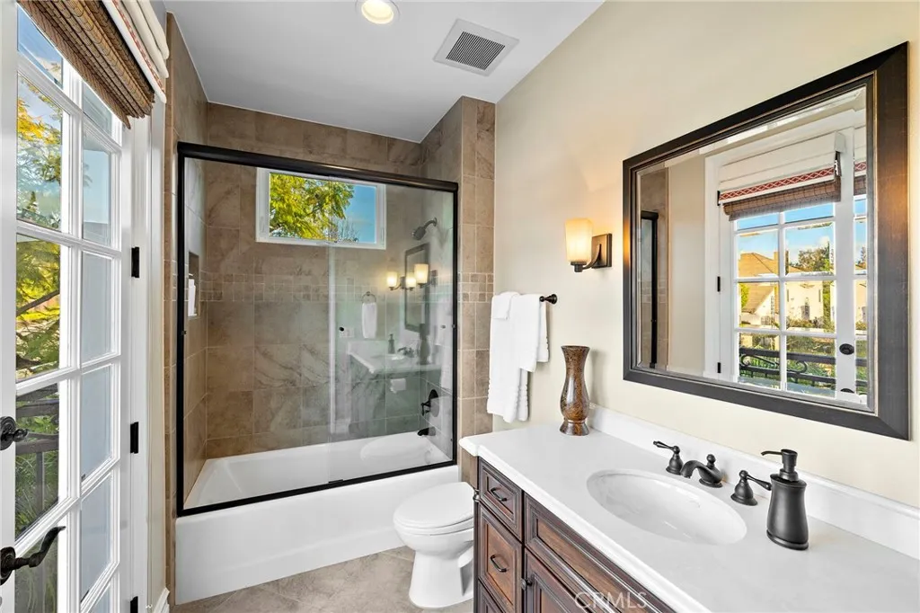 25282 Derbyhill, Laguna Hills, California 92653 home-pic-54