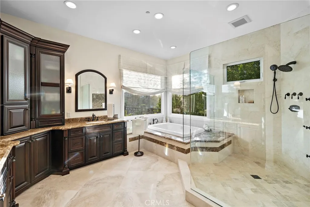 25282 Derbyhill, Laguna Hills, California 92653 home-pic-44