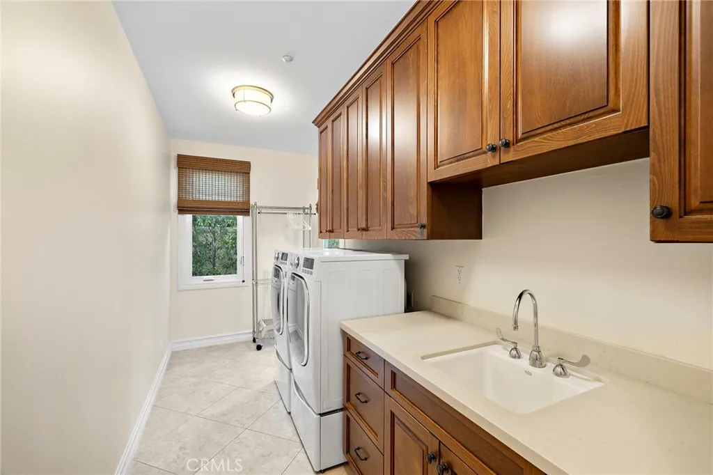 25282 Derbyhill, Laguna Hills, California 92653 home-pic-34
