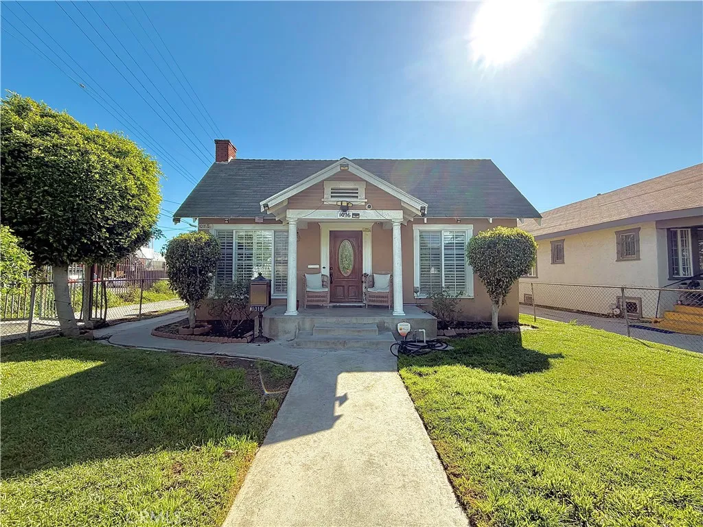1016 W 51st, Los Angeles, California 90037 home-pic-2
