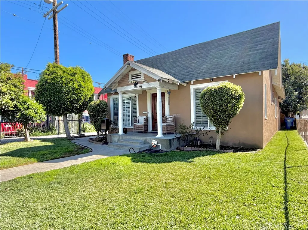 1016 W 51st, Los Angeles, California 90037 home-pic-3